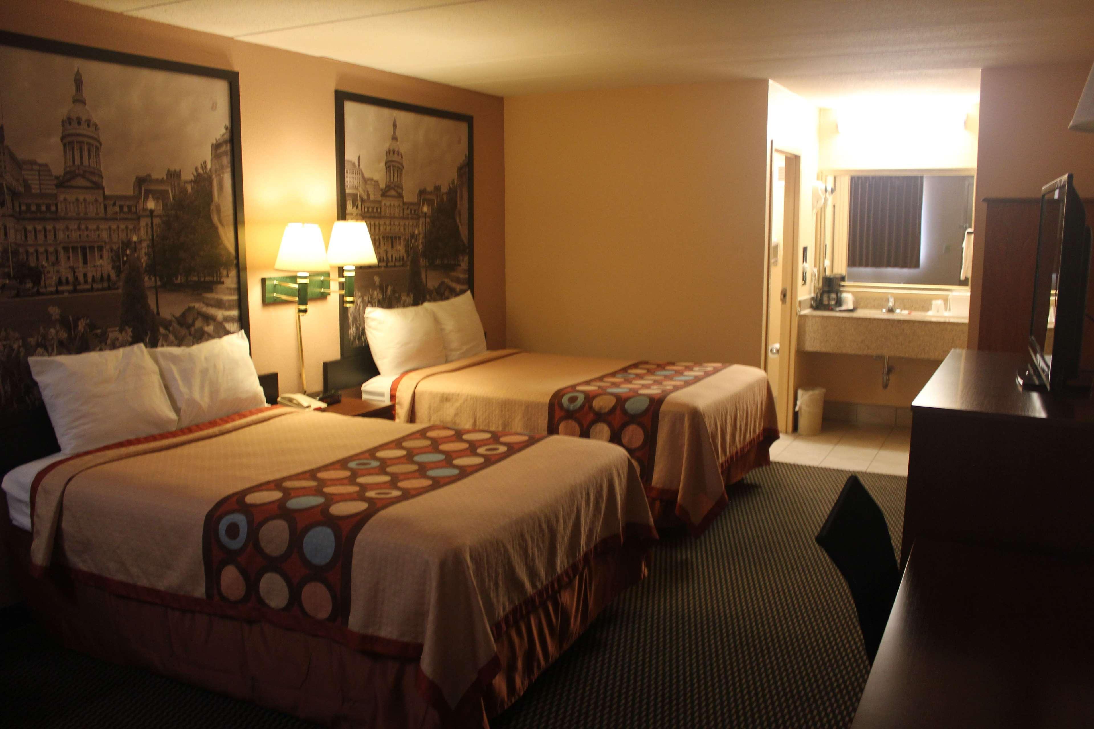 Super 8 By Wyndham Laurel Hotel Ngoại thất bức ảnh